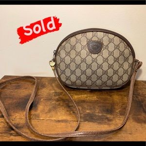 Authentic Gucci crossbody/shoulder bag